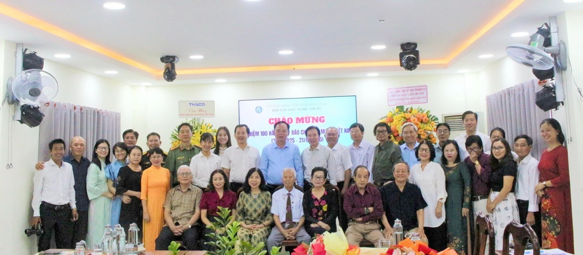 Chủ tịch UBND tỉnh Võ Tấn Đức thăm, chúc mừng các cơ quan báo chí tại Đồng Nai