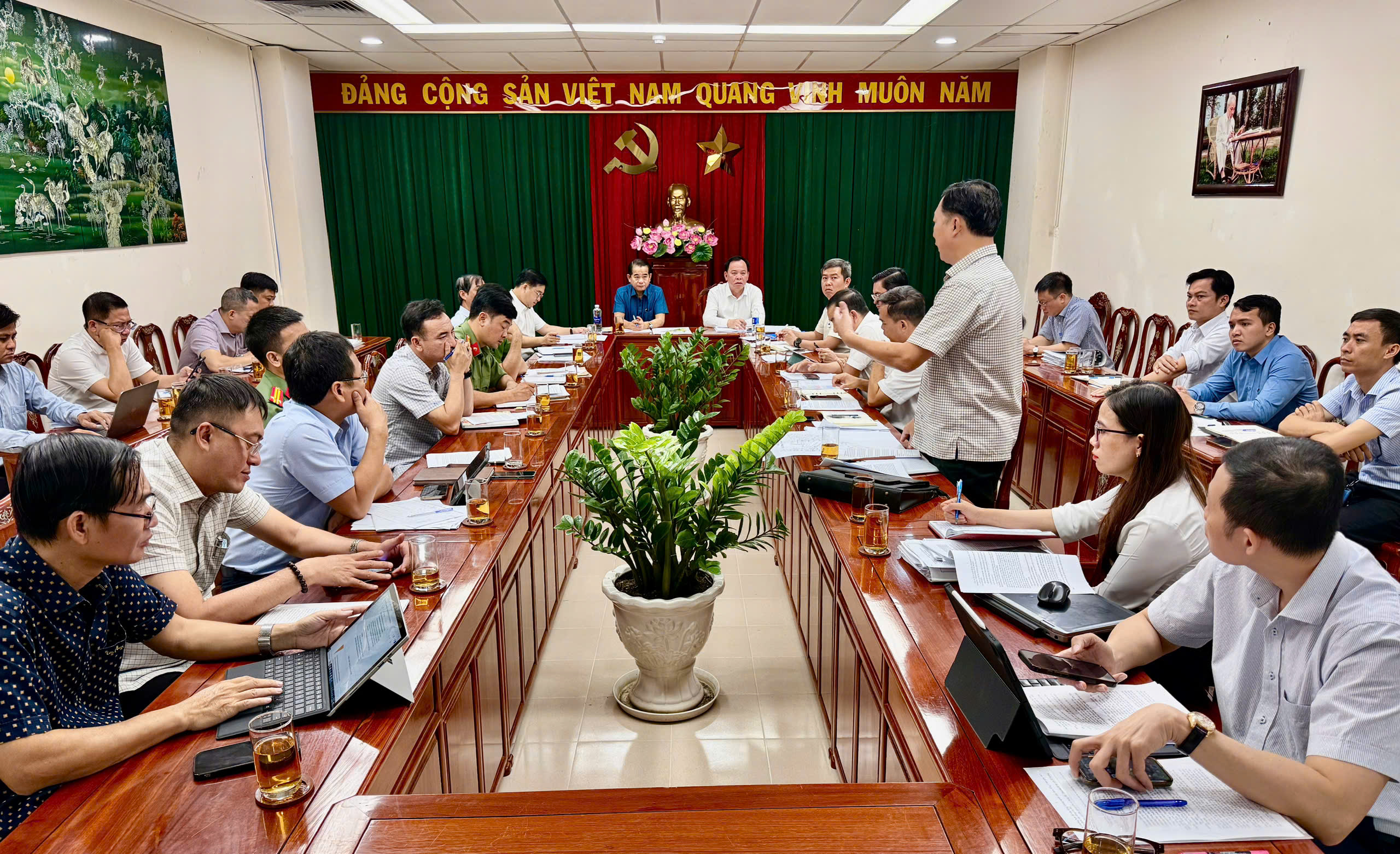 Đôn đốc tiến độ đầu tư và quy hoạch xây dựng tại Trung tâm Chính trị - Hành chính tỉnh và việc di dời Khu công nghiệp Biên Hòa 1