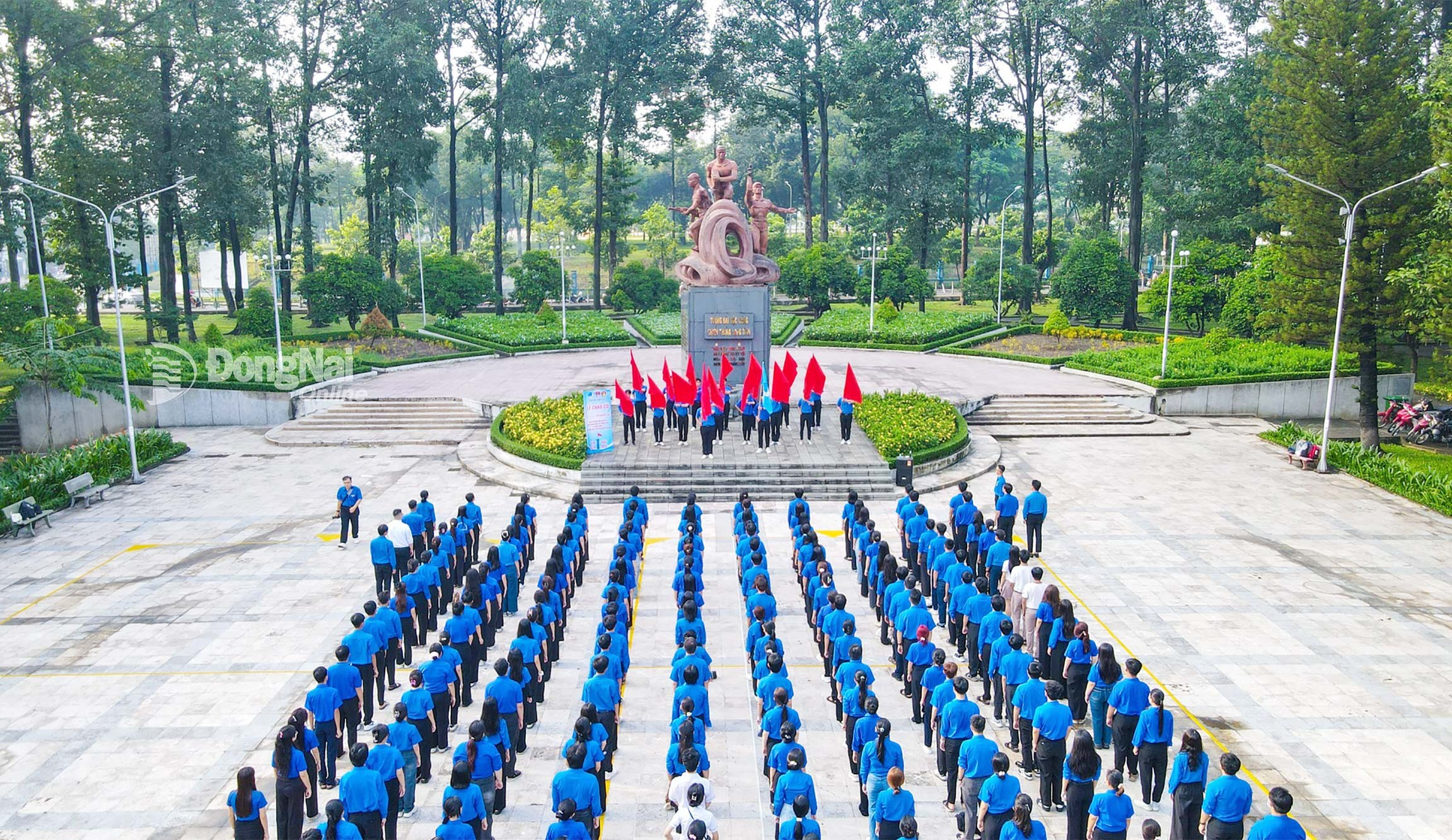 Người trẻ viết tiếp tinh thần Cách mạng tháng Tám