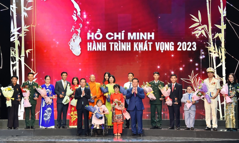 Điển h&amp;#236;nh ti&amp;#234;u biểu