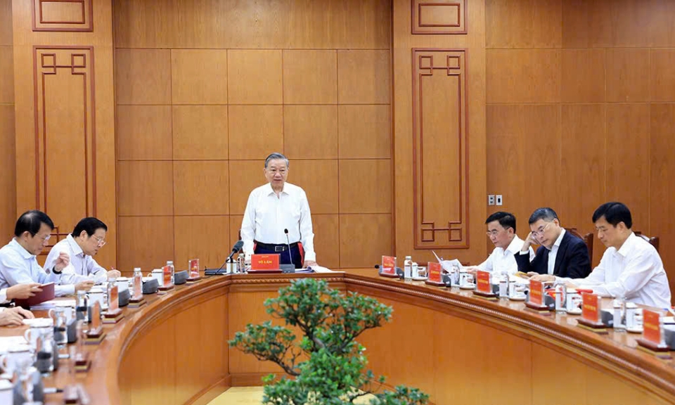 Kiện to&amp;#224;n Ban Chỉ đạo (BCĐ) Trung ương về ph&amp;#242;ng, chống tham nhũng, l&amp;#227;ng ph&amp;#237;, ti&amp;#234;u cực