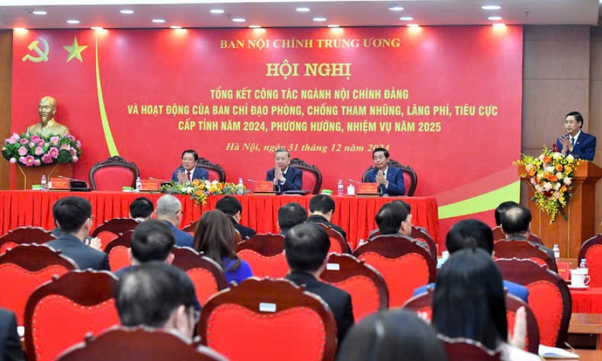 Tổng kết c&amp;#244;ng t&amp;#225;c ng&amp;#224;nh Nội ch&amp;#237;nh Đảng v&amp;#224; Ban Chỉ đạo ph&amp;#242;ng, chống tham nhũng, l&amp;#227;ng ph&amp;#237;, ti&amp;#234;u cực cấp tỉnh năm 2024.
