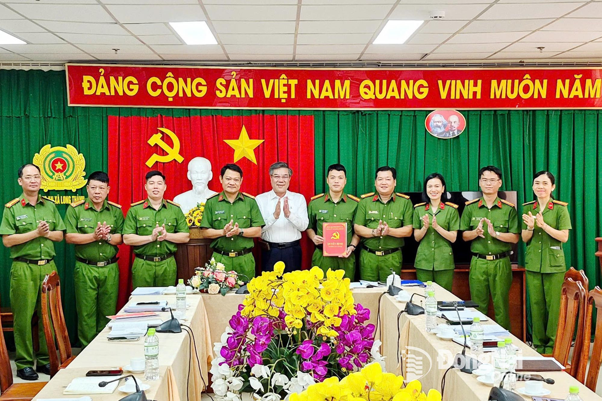 Th&agrave;nh lập Đảng bộ C&ocirc;ng an x&atilde; Long Th&agrave;nh