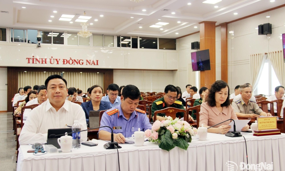 Ng&amp;#224;nh nội ch&amp;#237;nh Đảng phải tập trung tham mưu c&amp;#244;ng t&amp;#225;c nội ch&amp;#237;nh v&amp;#224; ph&amp;#242;ng, chống tham nhũng, l&amp;#227;ng ph&amp;#237;, ti&amp;#234;u cực