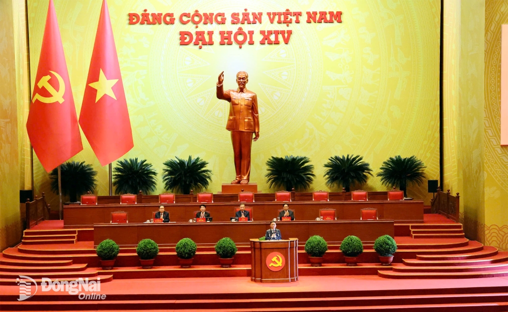 Đồng chí Trần Cẩm Tú, Ủy viên Bộ Chính trị, Thường trực Ban Bí thư phát biểu tại Đại hội Đảng toàn quốc lần thứ XIV. Ảnh: Công Nghĩa