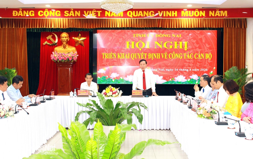 Phó Bí thư Tỉnh ủy, Chủ tịch UBND tỉnh Nguyễn Văn Út phát biểu chỉ đạo tại hội nghị. Ảnh: Hồ Thảo