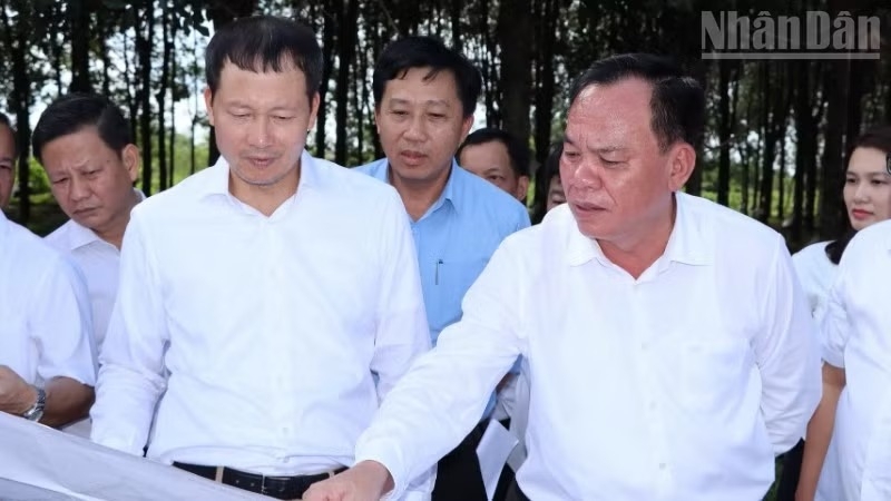 B&amp;#224;i cuối: C&amp;#244;ng t&amp;#225;c c&amp;#225;n bộ l&amp;#224; “then chốt của then chốt”