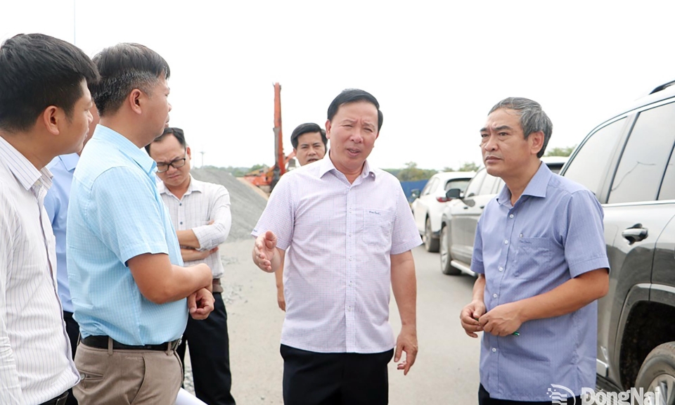 Đảm bảo ho&amp;#224;n th&amp;#224;nh 2 tuyến giao th&amp;#244;ng kết nối S&amp;#226;n bay Long Th&amp;#224;nh v&amp;#224;o cuối th&amp;#225;ng 6-2026