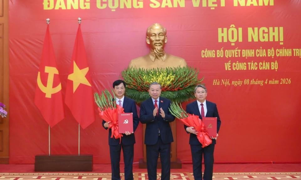 Đồng ch&amp;#237; Nguyễn Duy Ngọc l&amp;#224;m Trưởng Ban Tổ chức Trung ương v&amp;#224; đồng ch&amp;#237; Nguyễn Hải Ninh l&amp;#224;m Ch&amp;#225;nh Văn ph&amp;#242;ng Trung ương Đảng