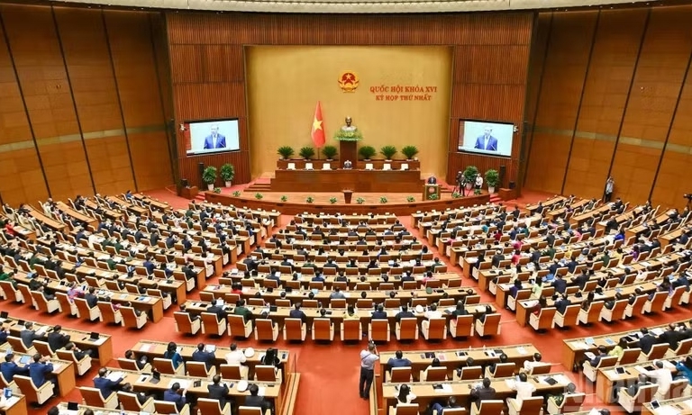 C&amp;#244;ng bố 90 Nghị quyết của Ủy ban Thường vụ Quốc hội kh&amp;#243;a XVI