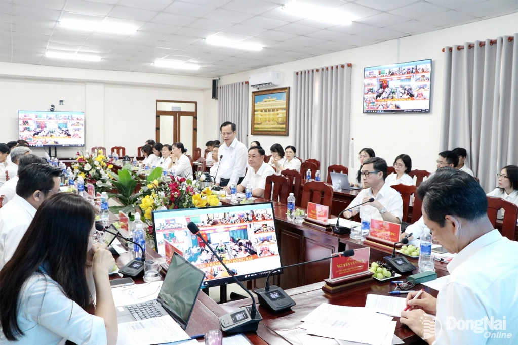 Quang cảnh buổi làm việc. Ảnh: Tố Tâm