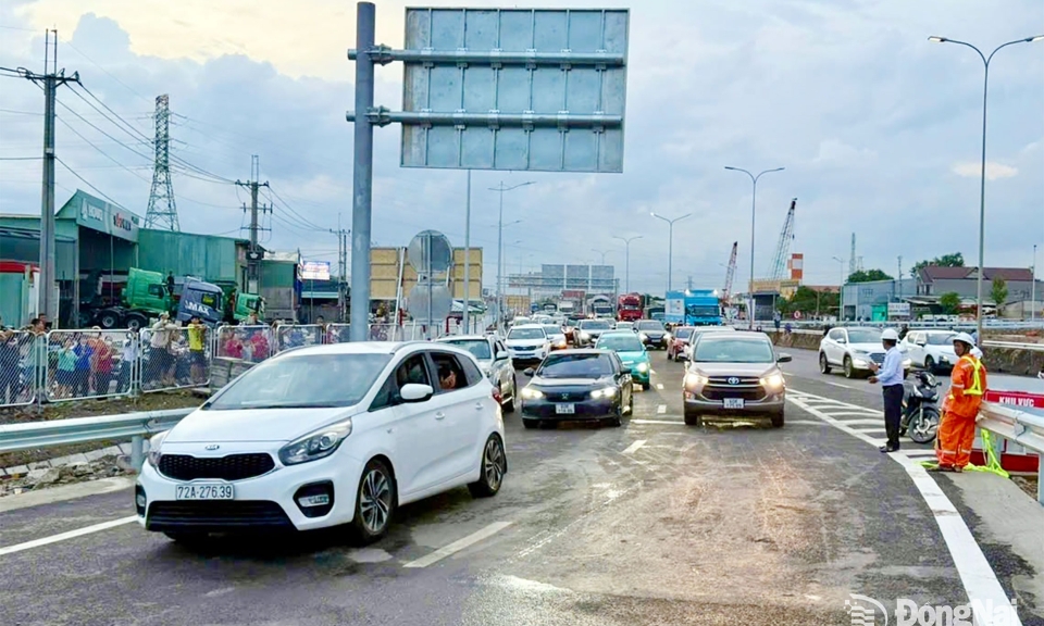 Th&amp;#244;ng xe to&amp;#224;n tuyến cao tốc Bi&amp;#234;n H&amp;#242;a - Vũng T&amp;#224;u