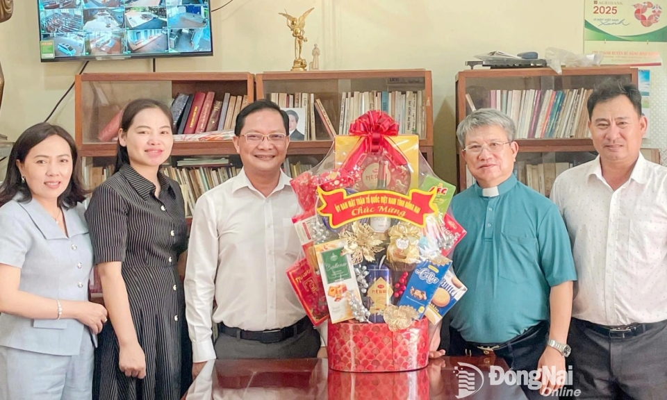 L&amp;#227;nh đạo tỉnh thăm, ch&amp;#250;c mừng Lễ Phục sinh 2026